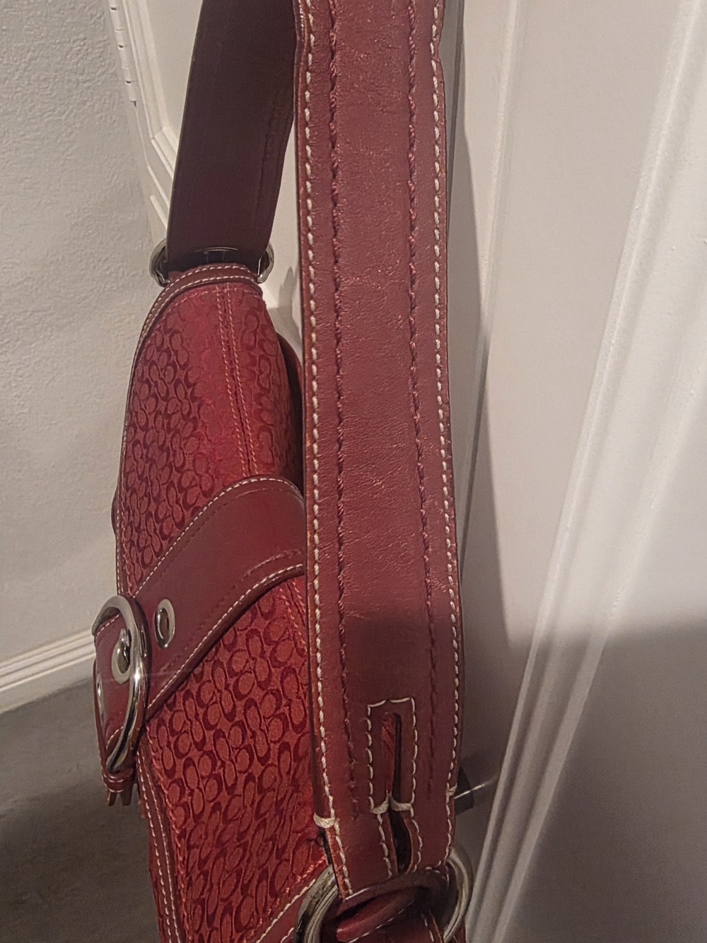Coach Red Signature Canvas Shoulder Bag - Picture 4 of 11